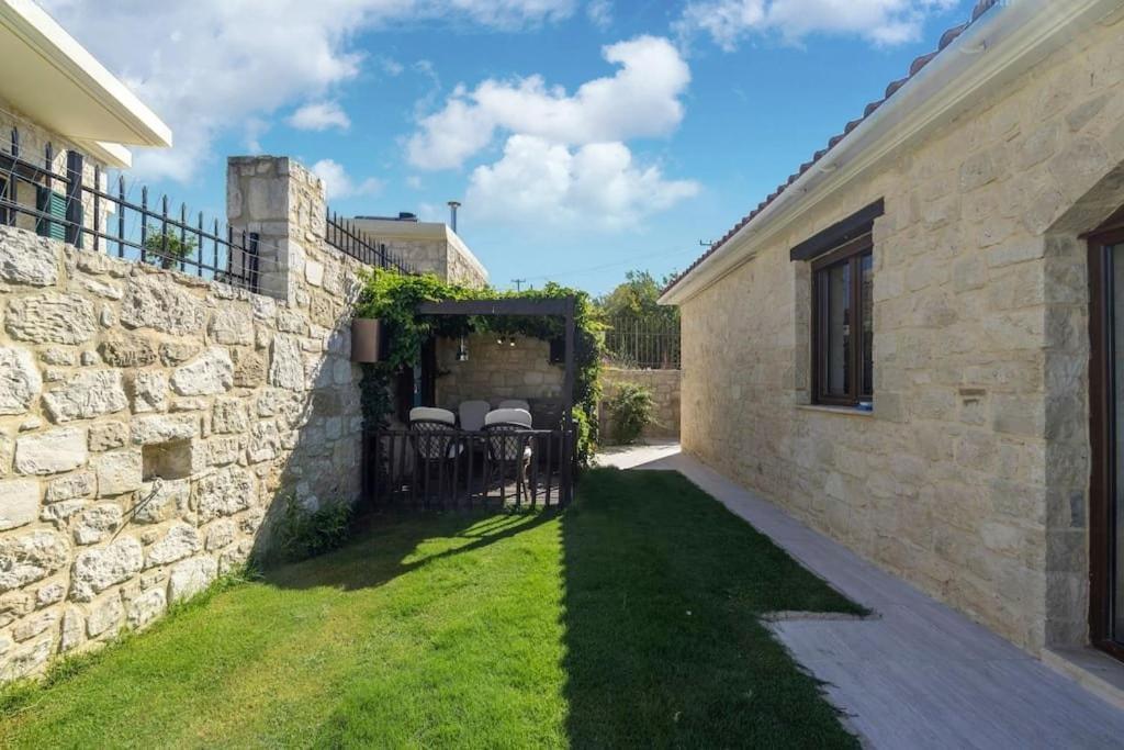 Heraklion Twins House - Private Pool Retreat Επισκοπή - Ρέθυμνο Εξωτερικό φωτογραφία